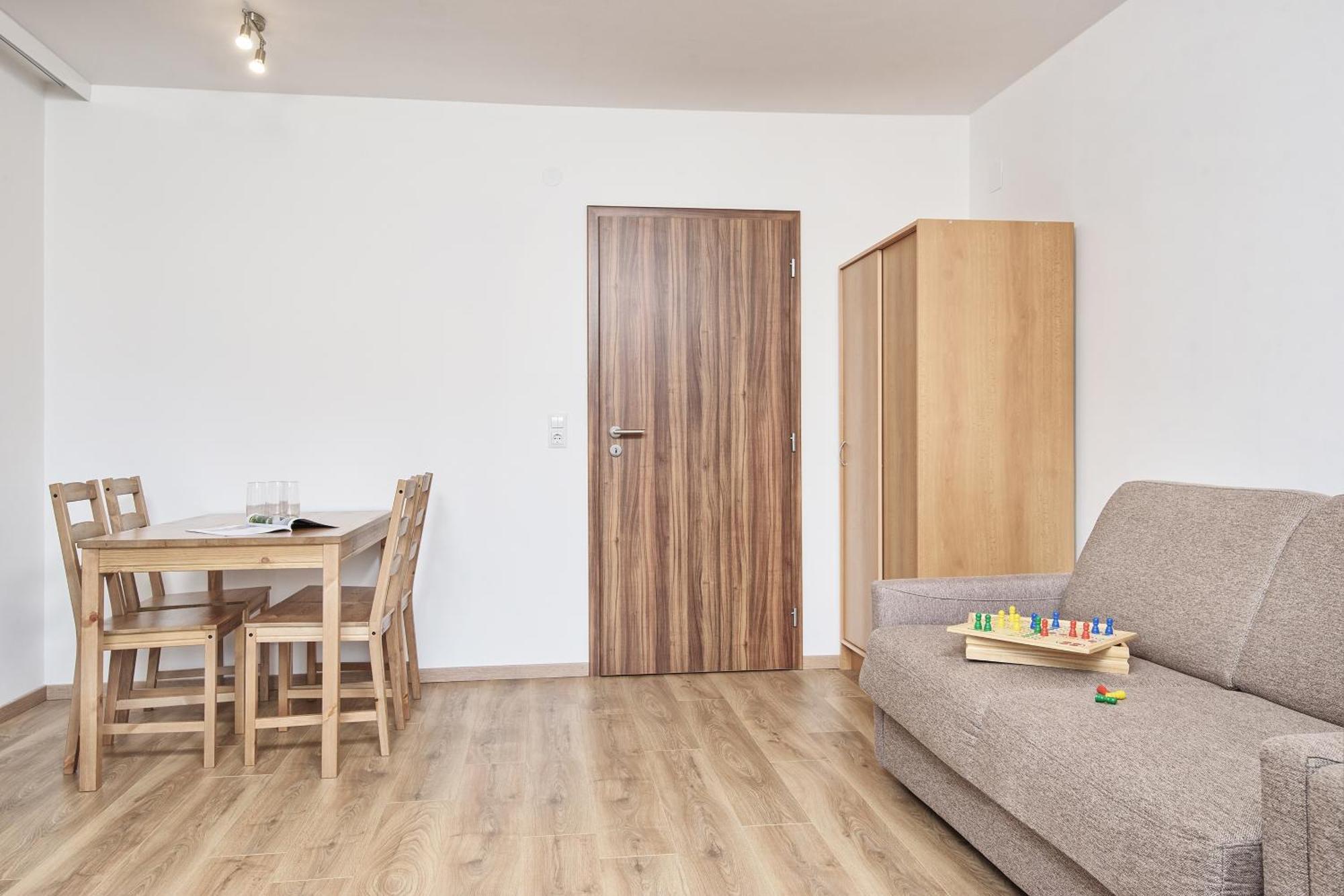 Haus Unter Gerlitzen Apartamento Bodensdorf Exterior foto